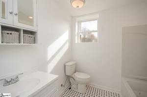 $800.00 Entire Basement Apartment63783811905411123