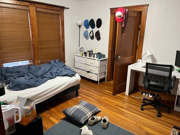 $2,099,000 Large Two Family Rental Property -Adjacent to Tufts University (Somerville)63875606259073124