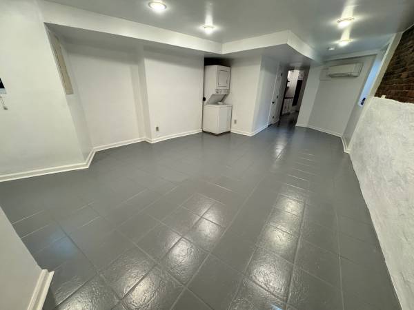 $1,700 / 700ft2 - Bloomingdale/NoMa English Basement Studio, Utilities included63958908625923121