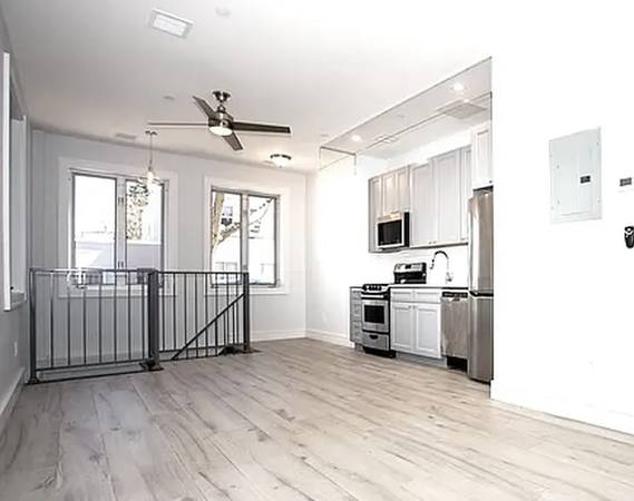 Spacious one bed duplex apt by Seneca Ave 1