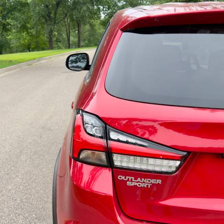 2021 Mitsubishi Outlander Sport - $19,750 (Saint Paul)63481357887875122