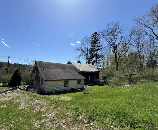 $639,000 / 6br - 2565684ft2 - An Exceptional 58.9-acre Property Mohawk Trail, Berkshire Mount Resort (SHELBURNE FALLS)64181048897923124