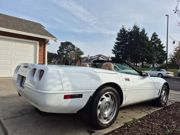 Collectors1995 Corvette Conv w/ 95K orig Mi. Almost show quality - $1 (alameda)63617802847619124