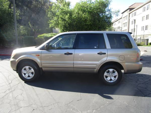 Piloto Honda 2007 con 107 mil millas, muy bien conservado, informe Carfax limpio - $7,900 (Stevenson Ranch)63618171785987123