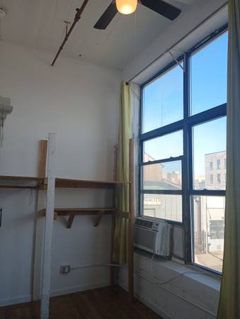 $1,225 / 1br - 1600ft2 - Sunny Brooklyn Loft Bedroom Opening Nov 1st w/ In-Unit Washer/Dryer (East Williamsburg / Bushwick, Brooklyn / Morgan L)64033457041026124