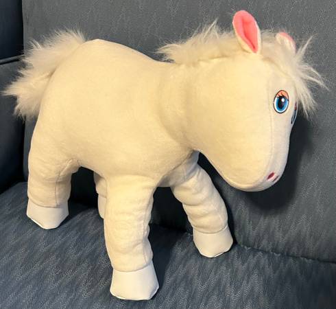 Love n Hug horse 1