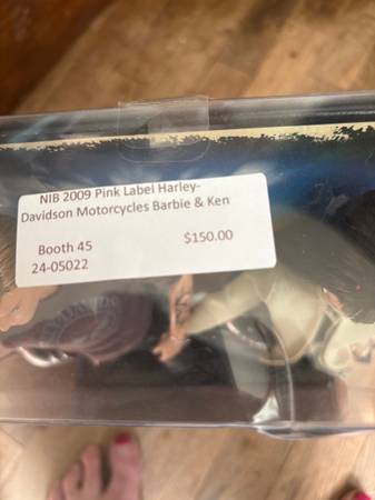 2009 Pink Label Harley-Davidson Motorcycle Barbie & Ken 1