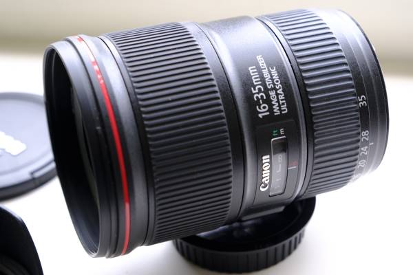 Mint-Minus Canon EF 16-35mm f4 L IS USM - photo/video - by owner