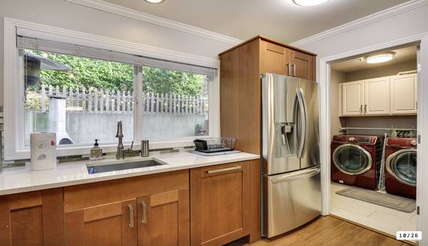 $3,500 / 3br - 1450ft2 - 3 Bd/2.5 Baths  - Fully Furnished Townhome (Lake Oswego)64218941326721121