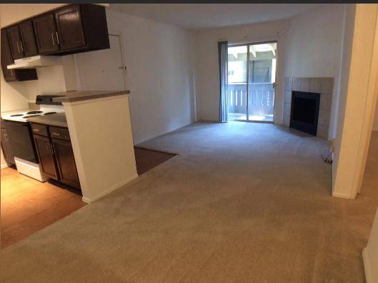 $805 / 2br - 936ft2 - Grow your own Veggies in your Vegetable Garden, Patio or Balcony (Lakewood Gardens offers a comfortable, convenient lifes)63806171632129124