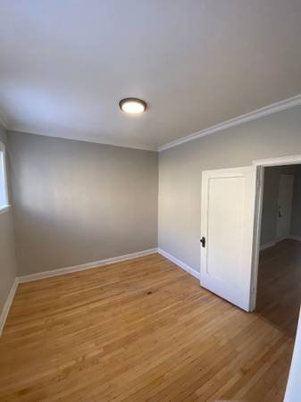 $1,560 / 2br - 925ft2 - Renovated 2 Bed 1 Bath with Classic Charm @ Renew on Temple63969191187075122