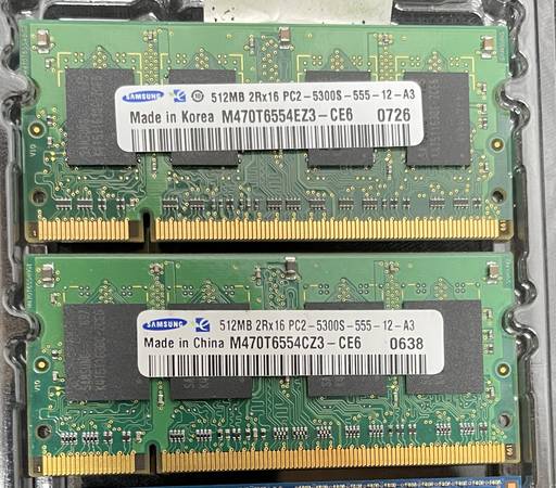 Pair of 512MB 2Rx16 PC2-5300S-555-12-A3 Samsung RAM SO-DIMM 1