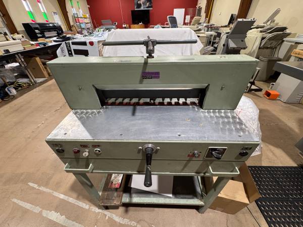 Triumph Paper cutter 1