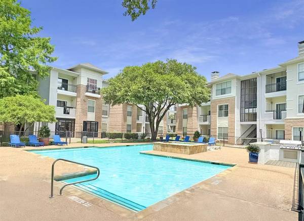 $1,455 / 1br - 727ft2 - Amazing 1 Bed, 1 Bath with public transit access! 727 Sq Ft! (Dallas)63867603273345122
