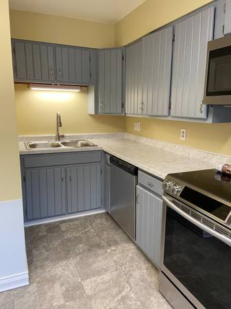 Bright 3-Bedroom Apartment
$1,450
Bailey Ave. Bright 3-Bedroom Apartment
$1,450
Bailey Ave.