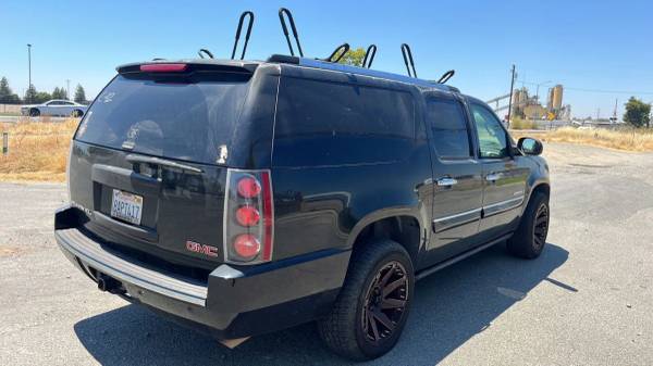 2007 GMC Yukon XL 1500 AWD All Wheel Drive Denali Sport Utility 4D SUV - $3,800 (Real Deal Auto)63619131435651124