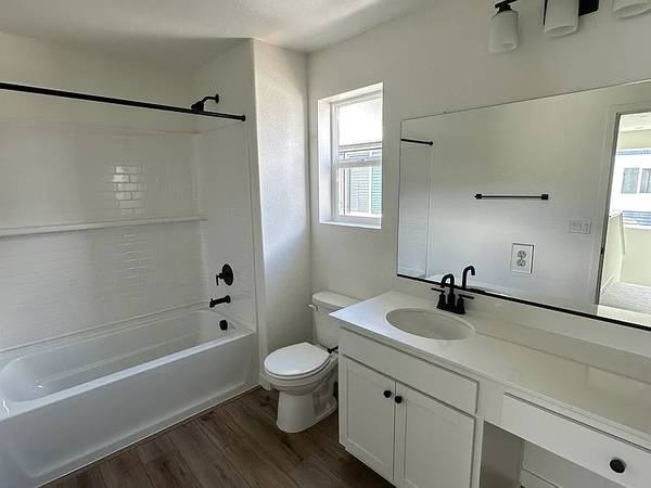 $1,575 / 4br - 1795ft2 - Family-Friendly 4BR Home (Sacramento)63790665323651124