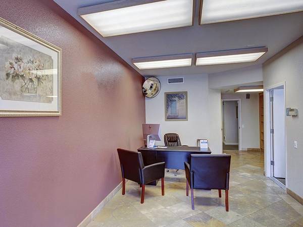 $1,678 / 1br - 660ft2 - Alfombra mullida, techos altos de 9 pies, elegantes gabinetes de arce (san jose este)63671991640579124
