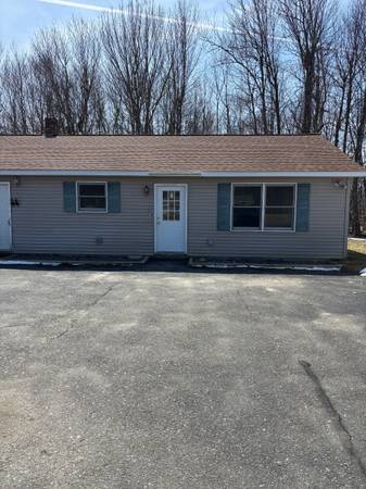 $1,600 / 2br - Two Bedroom Spacious Duplex Ranch 1