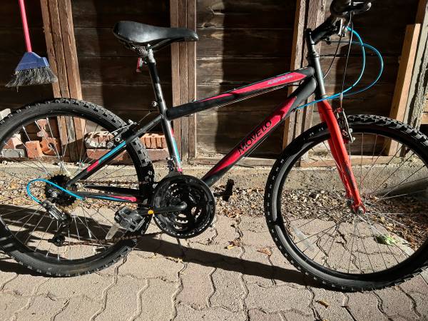 Movelo Commuter Bike. 1