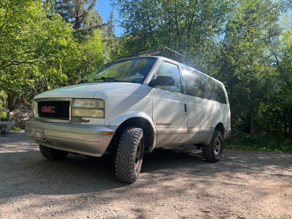 Furgoneta camper 1999 GMC Safari AWD (VANGELA) - $7,000 (East Cesar Chavez)63613018058371124