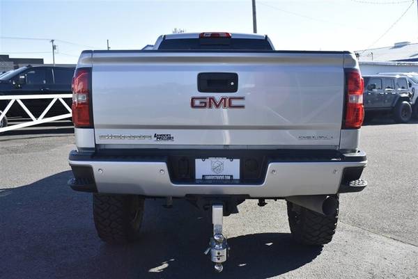 Camioneta diesel 2019 GMC Sierra 3500 Denali 4x4 4WD - $57,900 (415 SE 223rd Gresham, OR 97030)63622339753859123