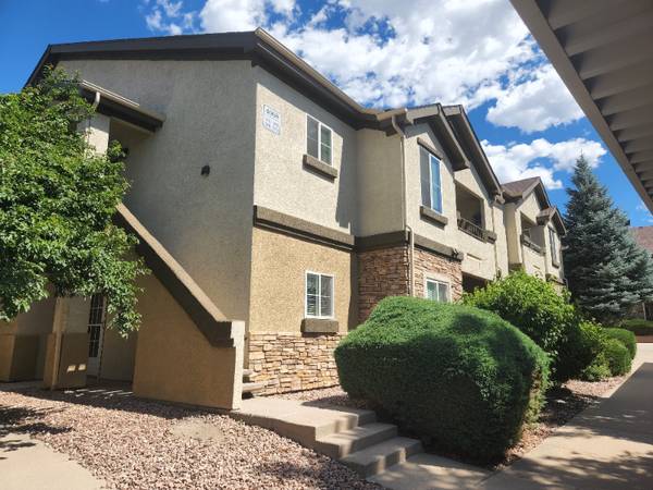 $1670.00 / 2br - 1149ft2 - Amplio condominio de dos habitaciones y dos baños63686672863617122
