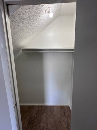 $1,135 / 2br - 1192ft2 - LOOK AND LEASE SPECIAL !!! WAIVED ADMIN AND APP FEE (TULSA)63982279557250124