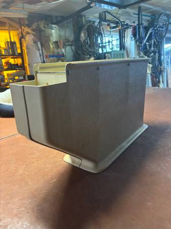 Center console for plane 1