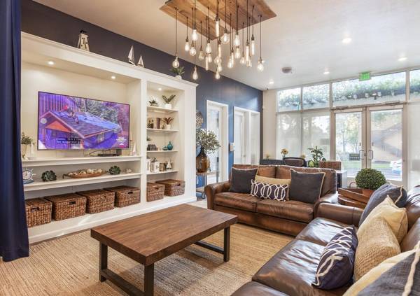 $2,949 / 3br - 1340ft2 - Vida en Harbor Park donde la tranquilidad se encuentra con el valor! (vallejo / benicia)63657863415299121