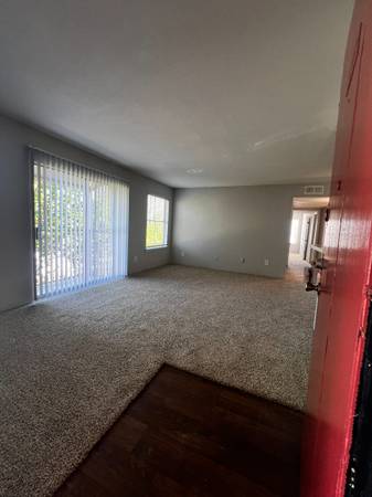 Move in for the new year Availability with Great reduced prices!! 1