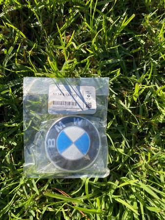 Official BMW Emblem Replacement 1