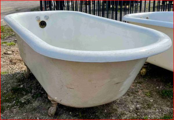 Claw Foot Tub 1