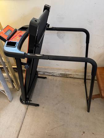 Broken treadmill 1