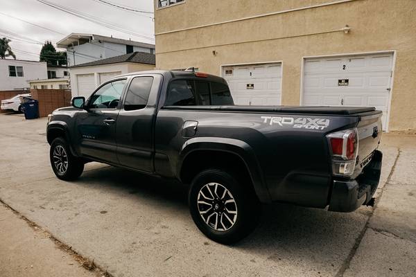 2023 Toyota Tacoma TRD Sport - Photo 10