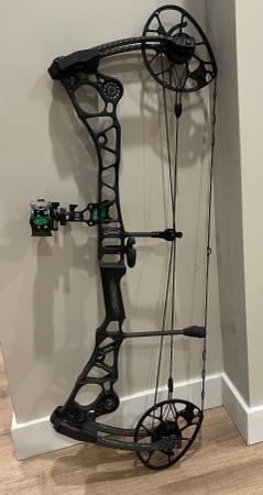 Mathews Halon Bow 1