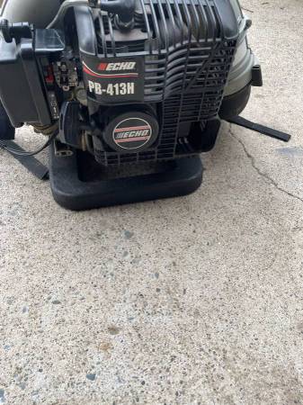 Commercial Grade ECHO Backpack Leaf Blower 1