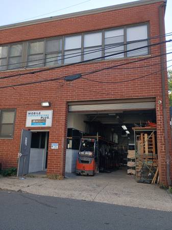 $5,000 / 4000ft2 - 4,000 sq ft, STORAGE / OFFICE/ WAREHOUSE (35 S west St, Mt Vernon, NY)63816703385347122