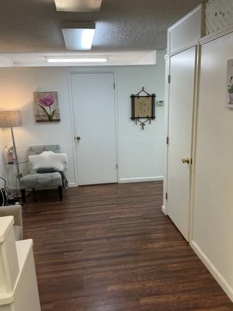 Espacio comercial en alquiler de $1,850 en el centro de Davis (Davis)63900313050115123