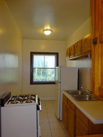 $775 / 400ft2 - 1536 LaSalle, Corner HW Studio in Loring, Walk Downtown, Pets OK! (Loring Park, Eat Street, Downtown Minneapolis)64048421337473123
