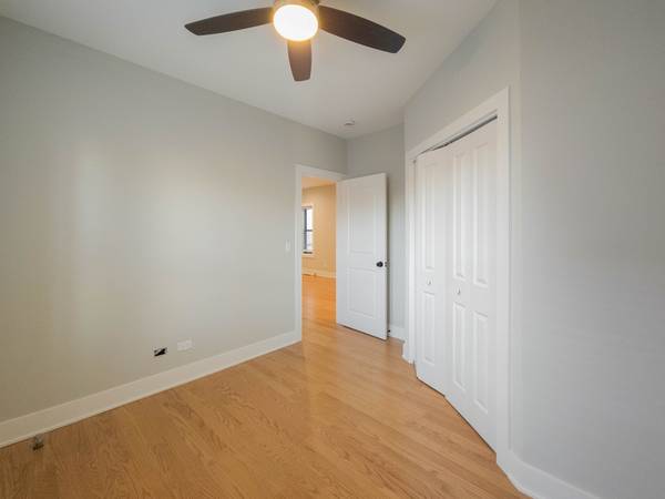 $2,225 / 2br - Modern 2-Bed Rehab Garden | Central Air | W/D In-Unit | Ravenswood (Ravenswood)63960010529410122