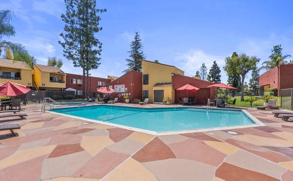 $2,678 / 2br - 919ft2 - Dishwasher, Fireplace, Playground63701166436995124