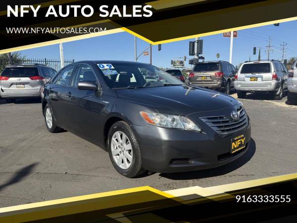 1 2009 Toyota Camry Hybrid Base 4dr Sedan 1
