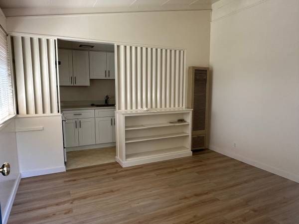$1,950 / 1br - Small and Cute 1bedroom 1 bath duplex in the heart of Lafayette (lafayette / orinda / moraga)63873333857027120
