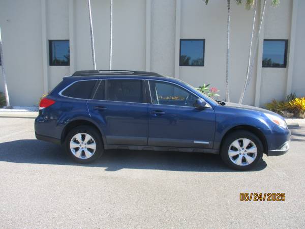 2010 SUBARU OUTBACK - $3.488 (Clearwater)63443391548801124