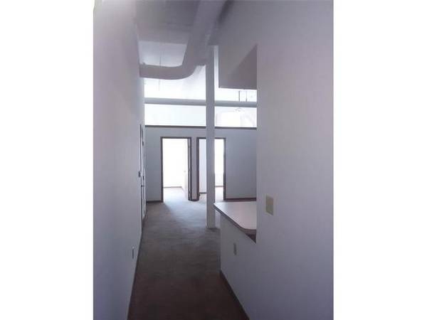 $700 / 2br - 1048ft2 - Atrium and Sitting Areas, Discounted Cable Package (Convenient Senior Living Downtown location)63618720275329123