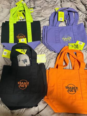 Trader Joe’s mini tote bags 1