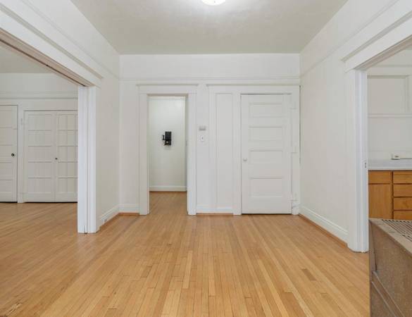 $1,295 / 1br - SPECIAL: 1 FREE MONTH on ALL - Lively Arts District + Secure 1B (Downtown Portland)64039061581697122