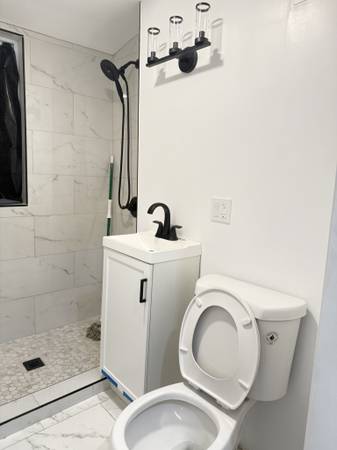 $2,700 / 2br - Brighton 2 Bed/1 Bath Apartment | Sidlaw St (Brighton)64295071100162121