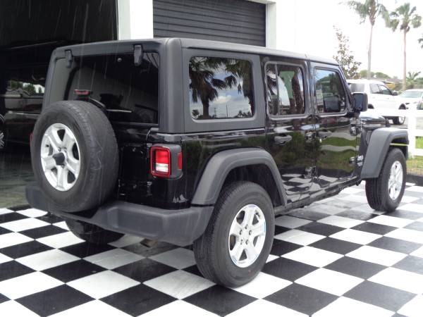 ---▶2018 Jeep Wrangler Unlimited Sport - 6-SPD! Hardtop! R/Cam! V6!--- - $14,900 (New Port Richey, Florida - Imperial Motor Company)63443605958659124